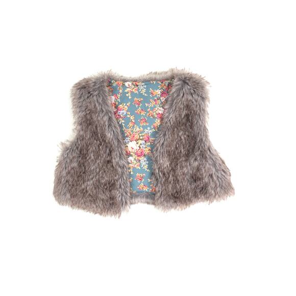 FAUX FUR GIRLS VEST SIZE 2T - Picture 1 of 2